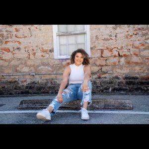 Meet your Posher, Kenzie